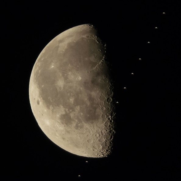 20160528-ISS_Lunar_Transit.jpg
